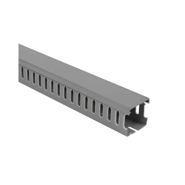 Descubre el Canaleta ranurada H30xW15 2m gris cnc: una solución práctica, moderna y accesible.