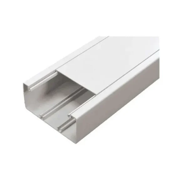 ¿Buscas algo confiable? El Bandeja PVC blanca 20mmx10mm s/adhesivo Globaltron cumple con lo que necesitas y más.