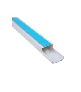 Descubre el Bandeja PVC blanca 20mmx10mm c/adhesivo Globaltron: una solución práctica, moderna y accesible.