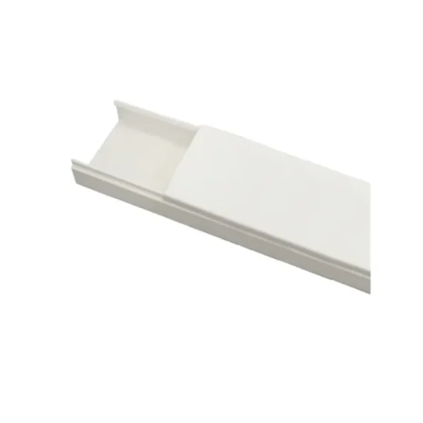 Descubre el Bandeja PVC blanca 40mmx16mm s/adhesivo Globaltron: una solución práctica, moderna y accesible.